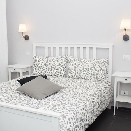 Apartamento Residenza Spinelli Nápoles Exterior foto
