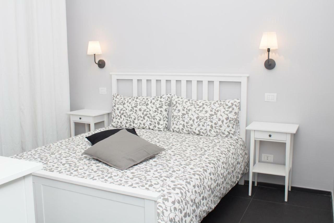 Apartamento Residenza Spinelli Nápoles Exterior foto