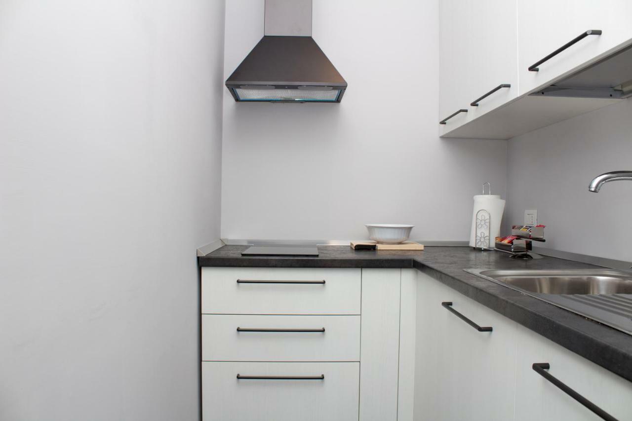 Apartamento Residenza Spinelli Nápoles Exterior foto