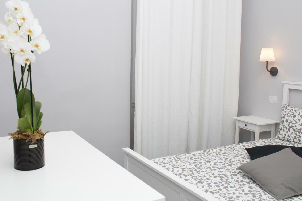 Apartamento Residenza Spinelli Nápoles Exterior foto